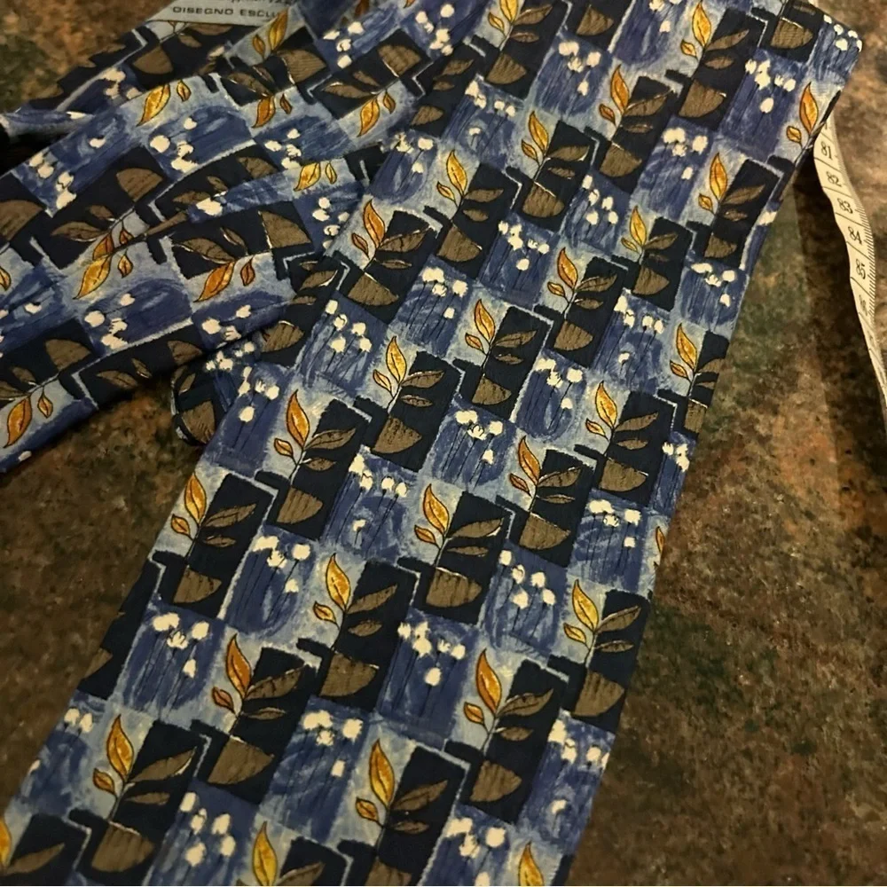 Ermengildo Zegna All Silk printed tie Italy blue leaves preppy designer